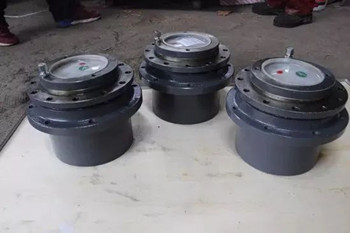 減速器的軸一般用什么材料？
